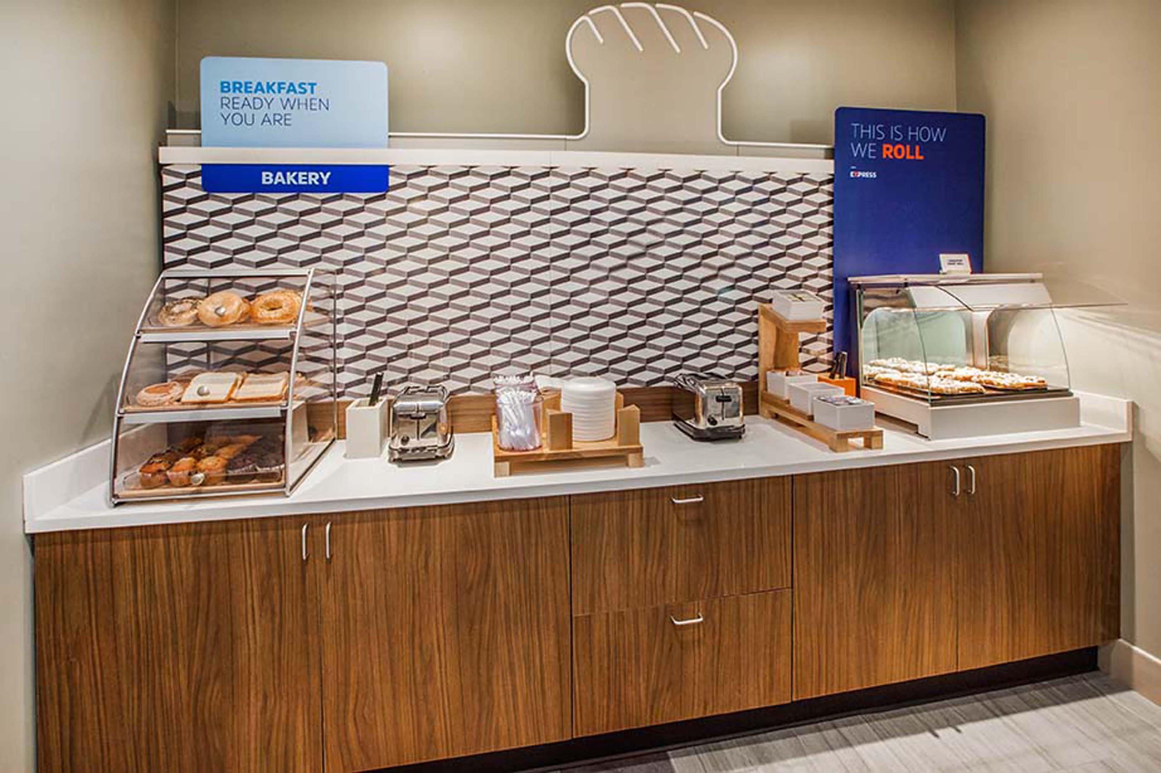 Holiday Inn Express Toledo North By Ihg Eksteriør billede