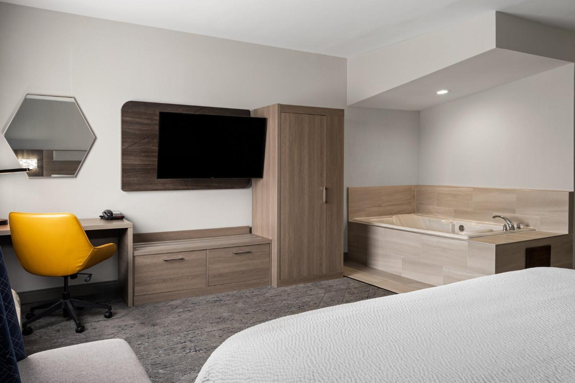 Holiday Inn Express Toledo North By Ihg Eksteriør billede