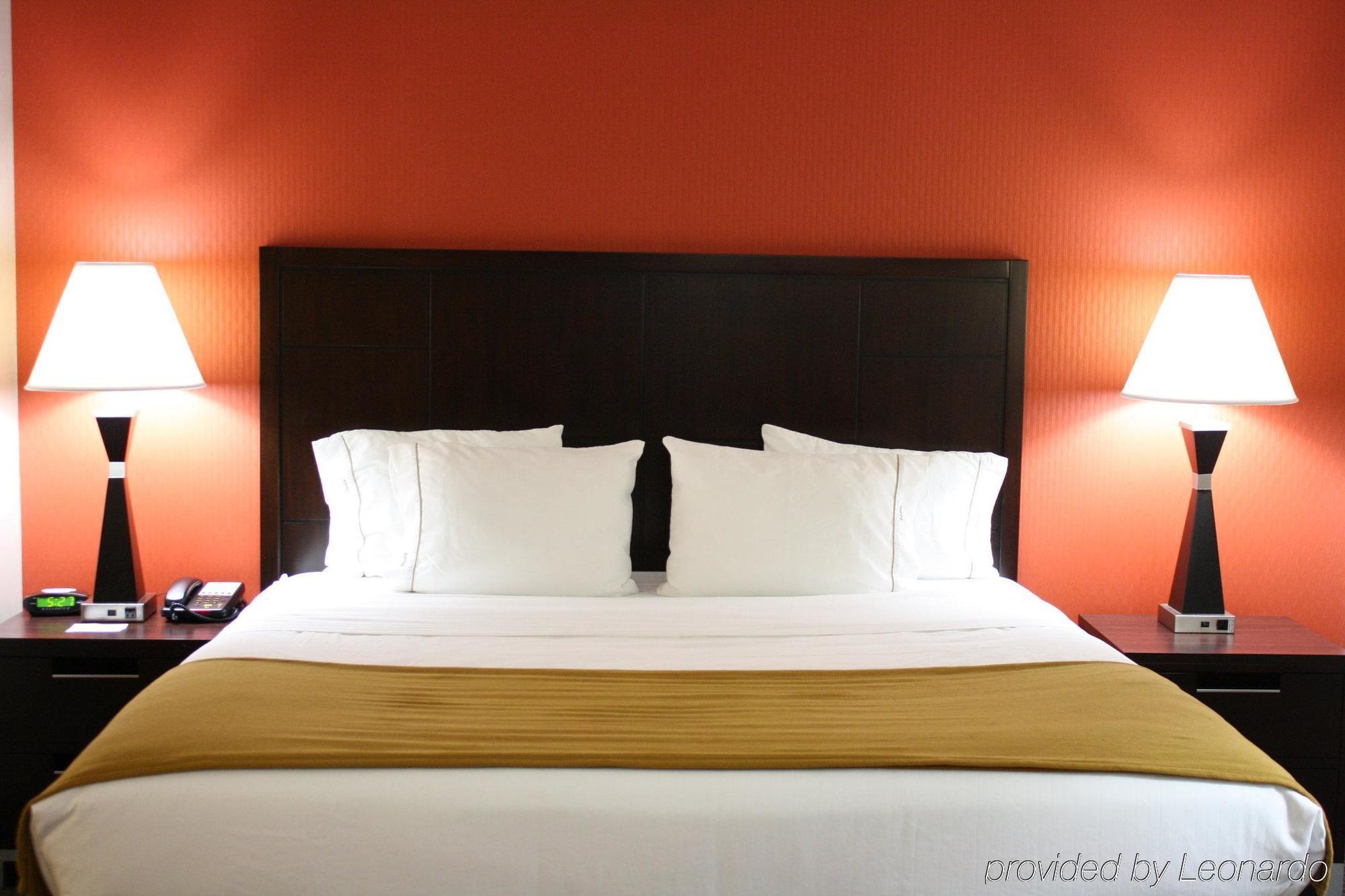 Holiday Inn Express Toledo North By Ihg Eksteriør billede
